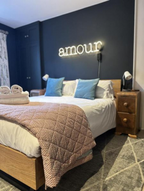Unique Clifton apartment on historic crescent